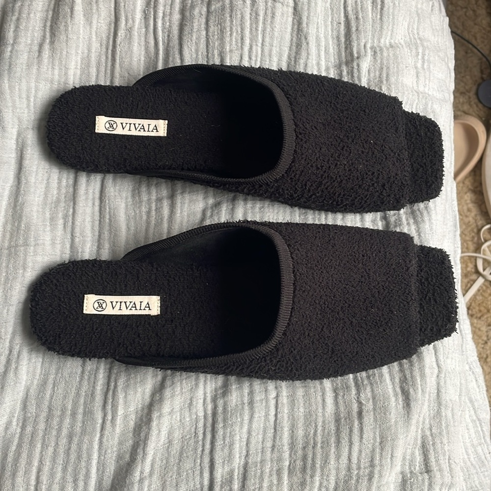 Vivaia square toed fluffy slides size 41 - Picture 11 of 11